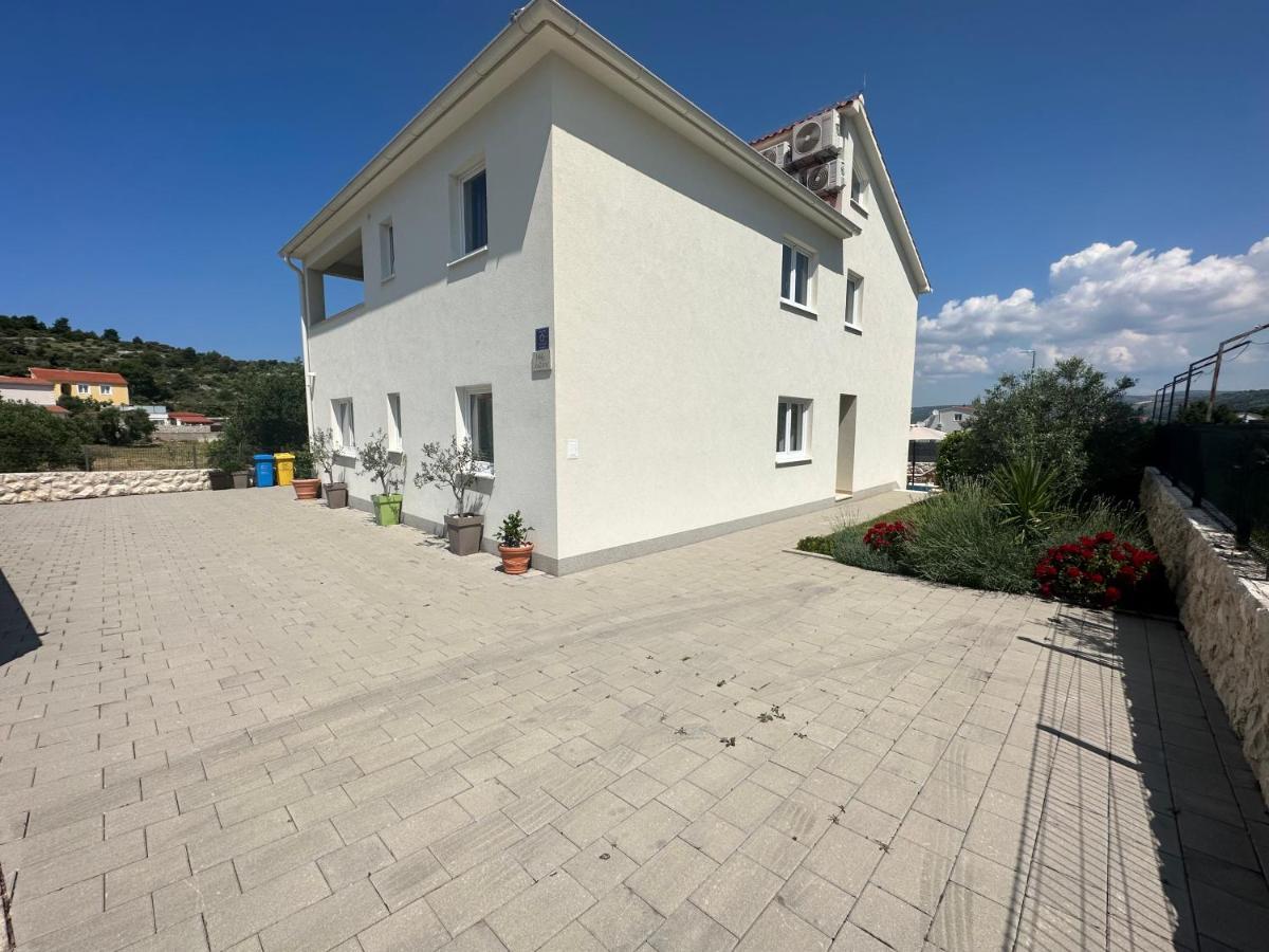 Holiday Home Mb Ražanj Exterior foto